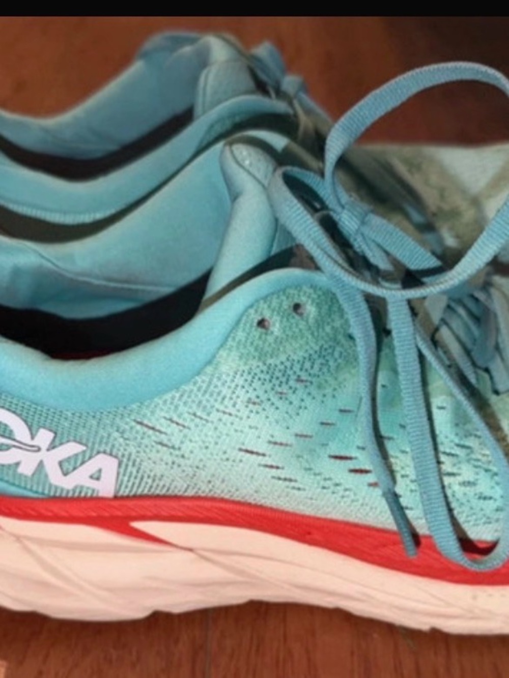 Hoka One One Clifton 8
